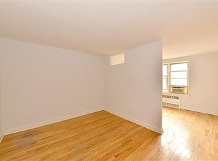 67-14 108th St APT 4C, Forest Hills, NY 11375