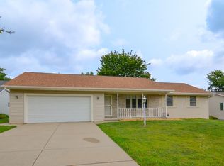1518 Commanche Ave, Green Bay, WI 54313