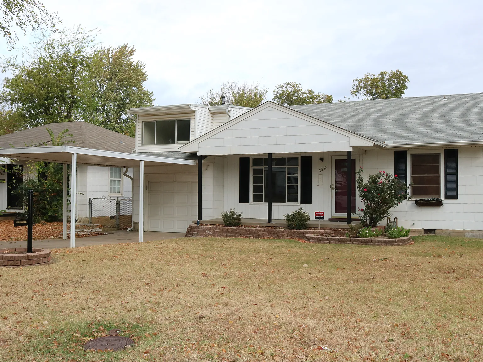 4 bed, 1331 sqft, $1,800 — Photo 2