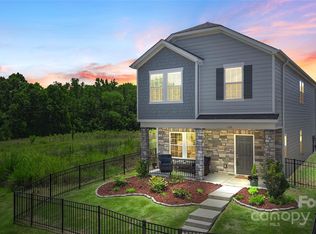 135 Orson Oaks Ln, Pineville, NC 28134
