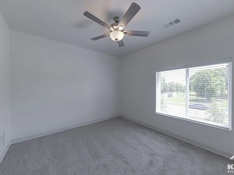 Liberty Gardens Apartments — Photo 27