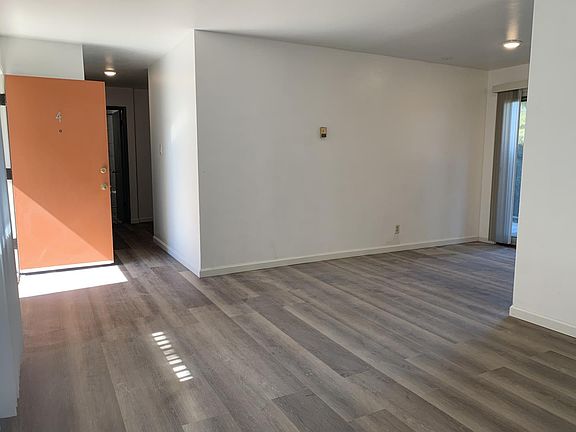 3rd image of 316 Alida Way