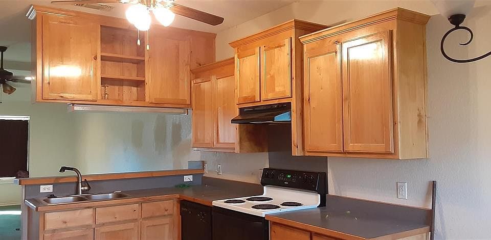 1st image of 905 Sloan St #909