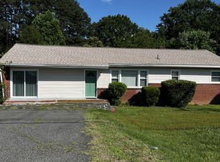 1305 Bragg Rd, Fredericksburg, VA 22407