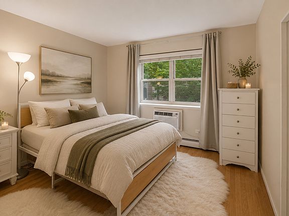 4th image of 420 W Aldine Ave APT 222