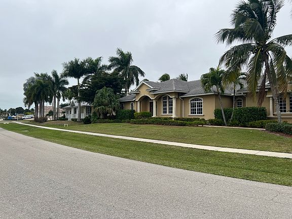2nd image of 138 S Bahama Ave