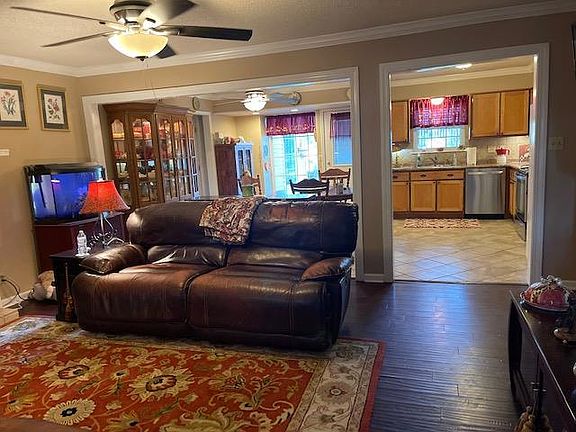 4th image of 516 Dacus Dr