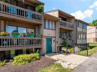 327 Ridge Point Cir APT A11, Bridgeville, PA 15017