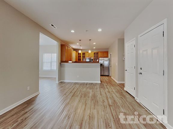 3rd image of 4493 Paula Dr