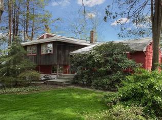 40 Cedar St, Cresskill, NJ 07626