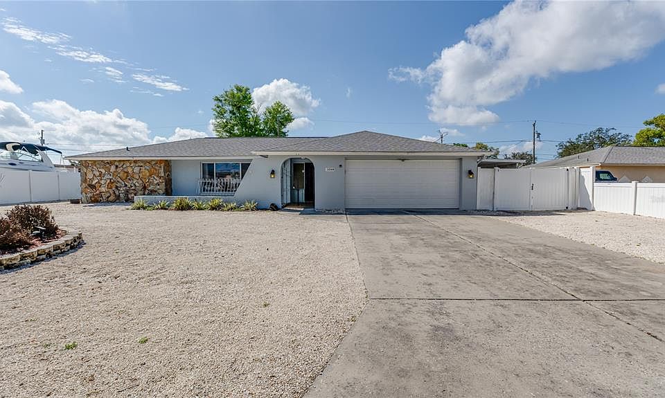 1st image of 5844 Riddle Rd