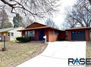 608 N Milwaukee St, Canton, SD 57013