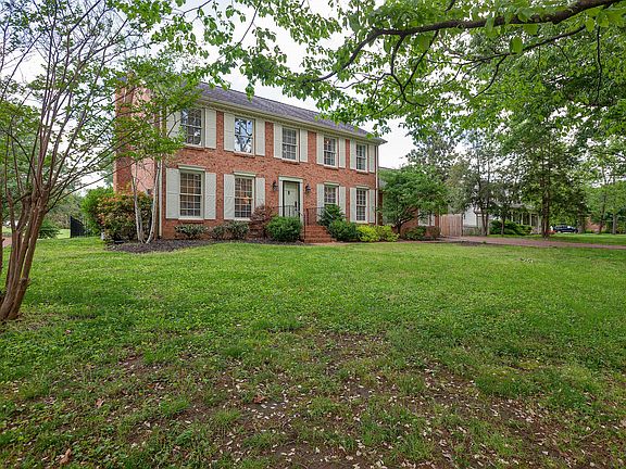 4th image of 1204 Carnton Ln