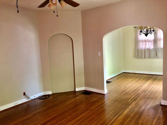 4th image of 543 E Barbee Ave