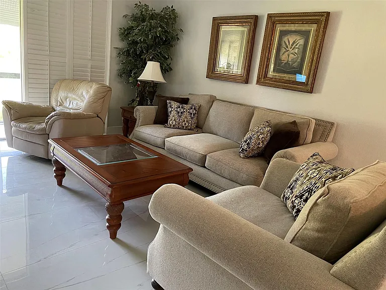 9420 S Hollybrook Lake Dr #102 — Photo 5