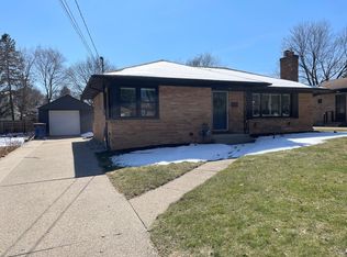 1664 8th St NW, Grand Rapids, MI