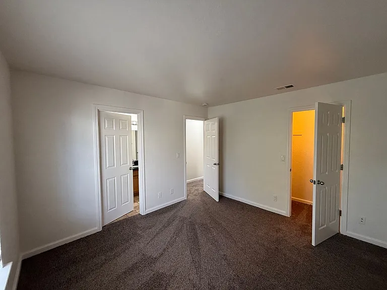 3937 Dale Rd #B — Photo 14