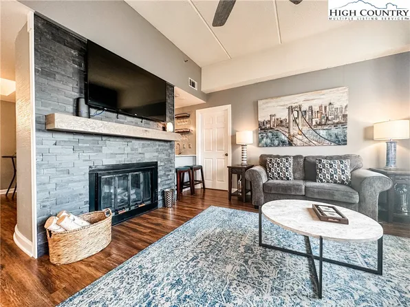 303 Sugar Top Drive #3329, Sugar Mountain, NC 28604