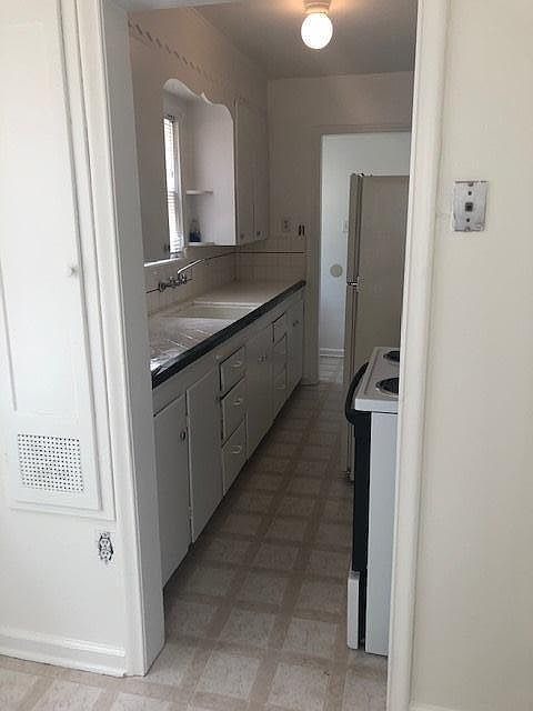 2nd image of 7837 S Oak St #A