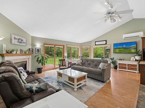 4th image of 202 Prentice Heights Rd