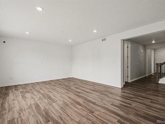 3rd image of 5258 Inland Avenue