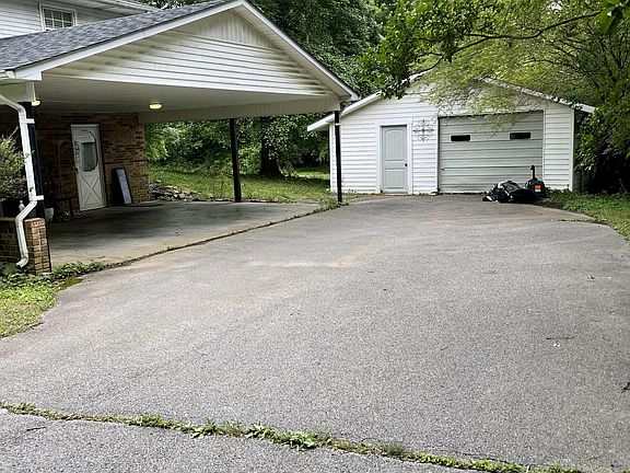 2nd image of 2123 Harlan Dr