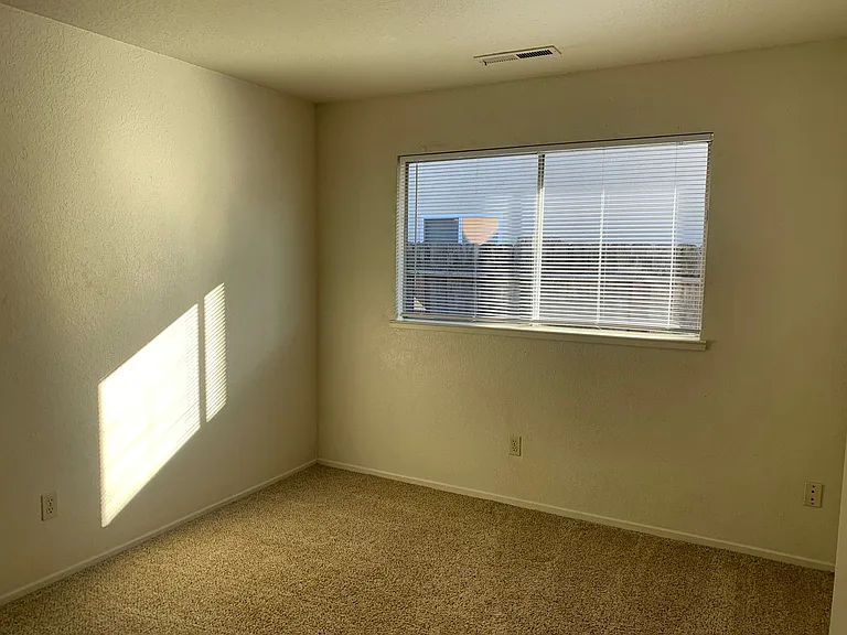 3904 Monteview Dr — Photo 20