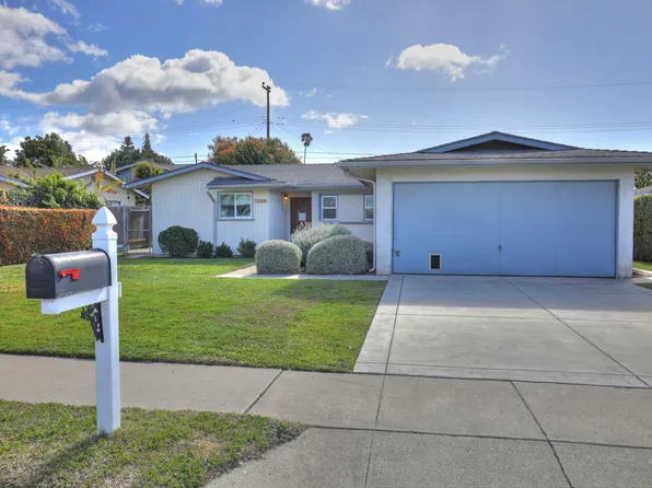 1386 Tomol Dr, Carpinteria, CA 93013