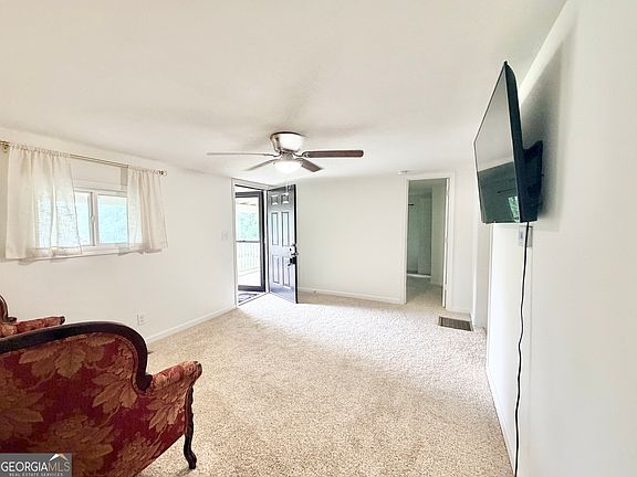 5th image of 1381 Oconee Rd