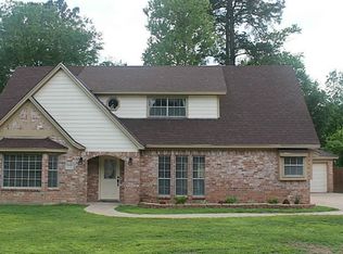 594 River Plantation Dr, Conroe, TX 77302