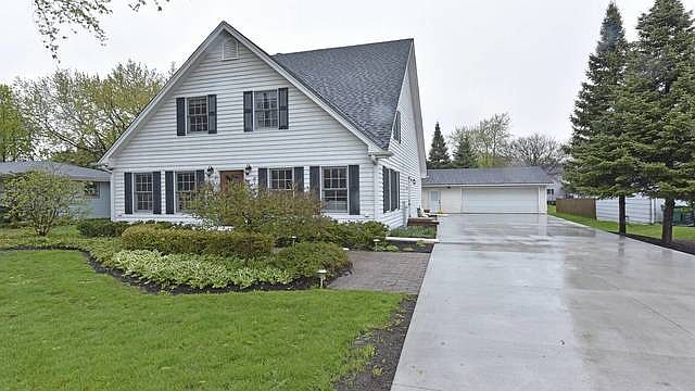 1st image of 3474 Woodlawn Ave