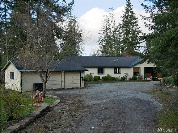 4th image of 343 Whispering Pine Ln