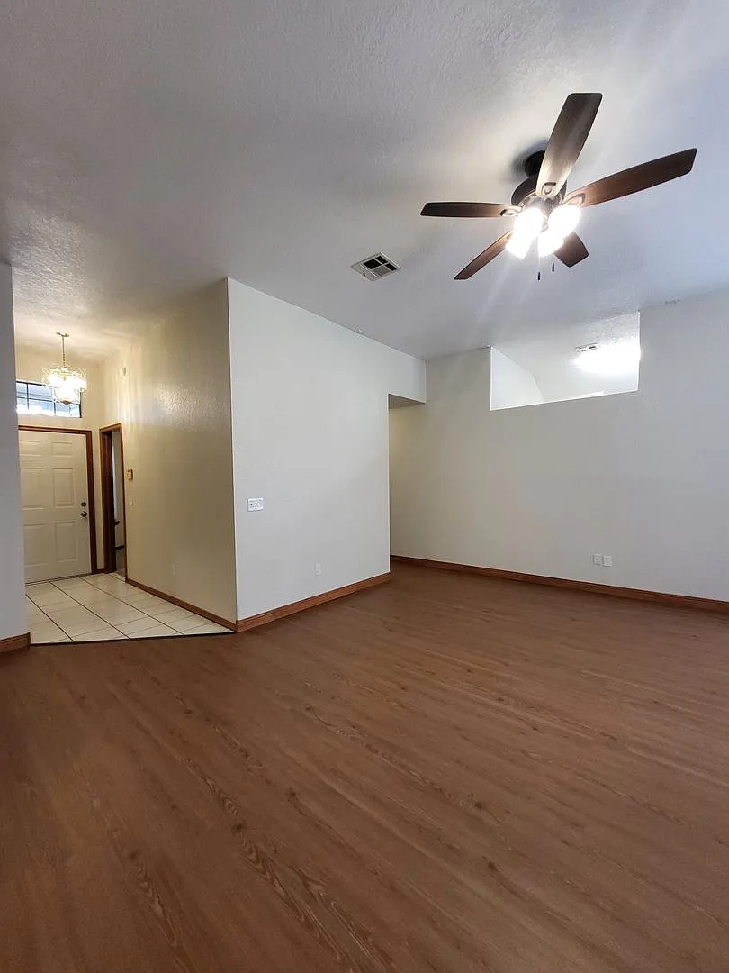 (3) Bed/(2) Bath + Study or 4th Bed Avail NOW! — Photo 2