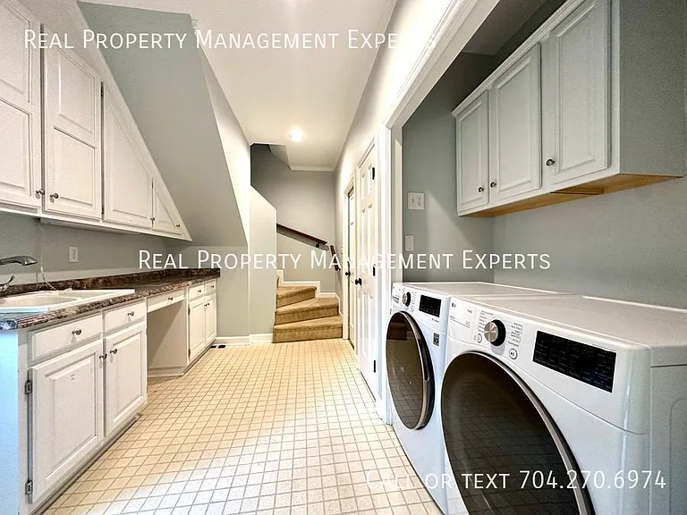 640 Barington Pl — Photo 25