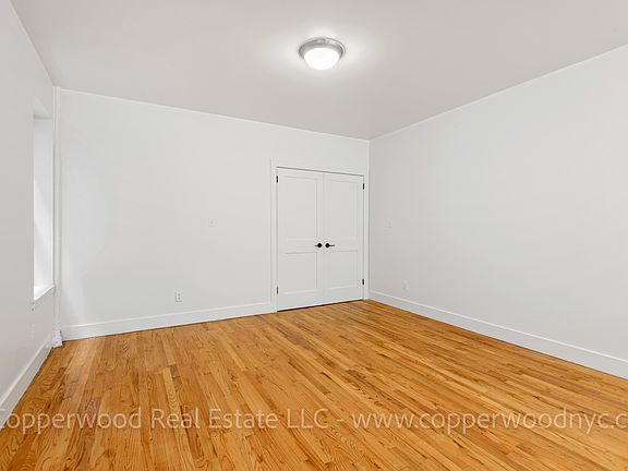 4th image of 315 E 84th St #14A