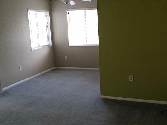 4th image of 1589 Greenlea Dr APT 12