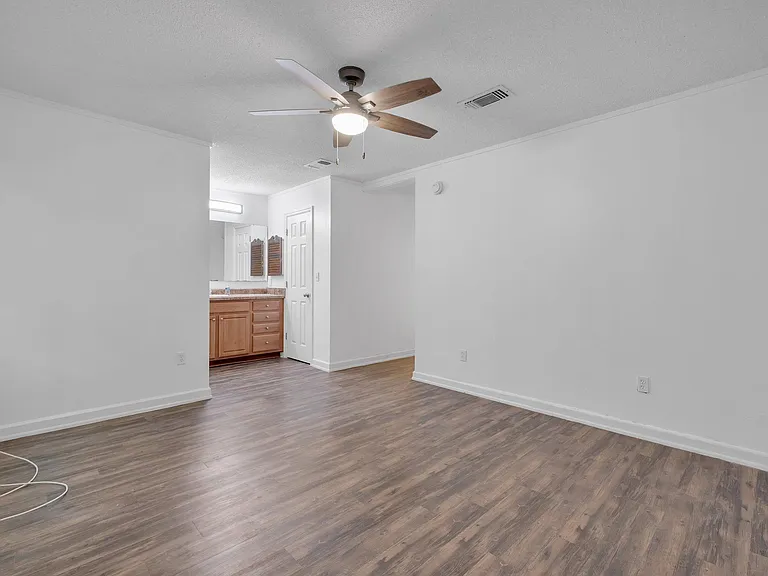 1916 Botany Dr — Photo 10