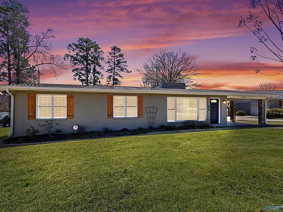 2nd image of 3825 Meadow Wood Cir