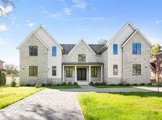 1921 Beechnut Rd, Northbrook, IL 60062