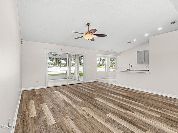 5th image of 1730 Arash Cir