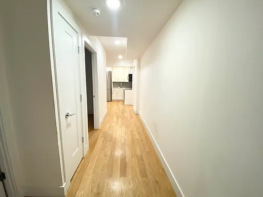 Rented by EastMount Realty LLC | media 9