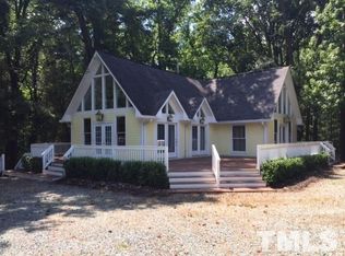 102 Christopher Rd, Chapel Hill, NC 27514