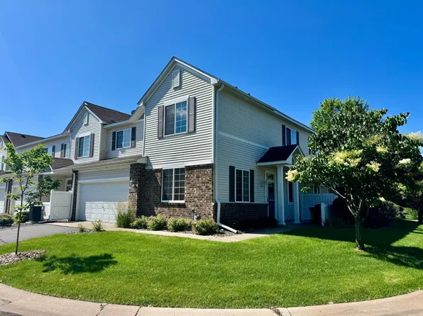 15656 Emerald Dr N Unit 10, Hugo, MN 55038