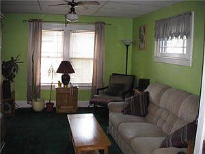 4th image of 105 Trowbridge St