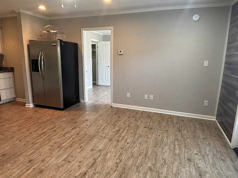 2241 W Pensacola St #50 — Photo 4