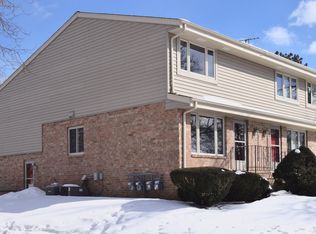 1333 Camden Way, Waukesha, WI 53186