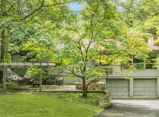 16 Deerpath Rd, Tuxedo Park, NY 10987