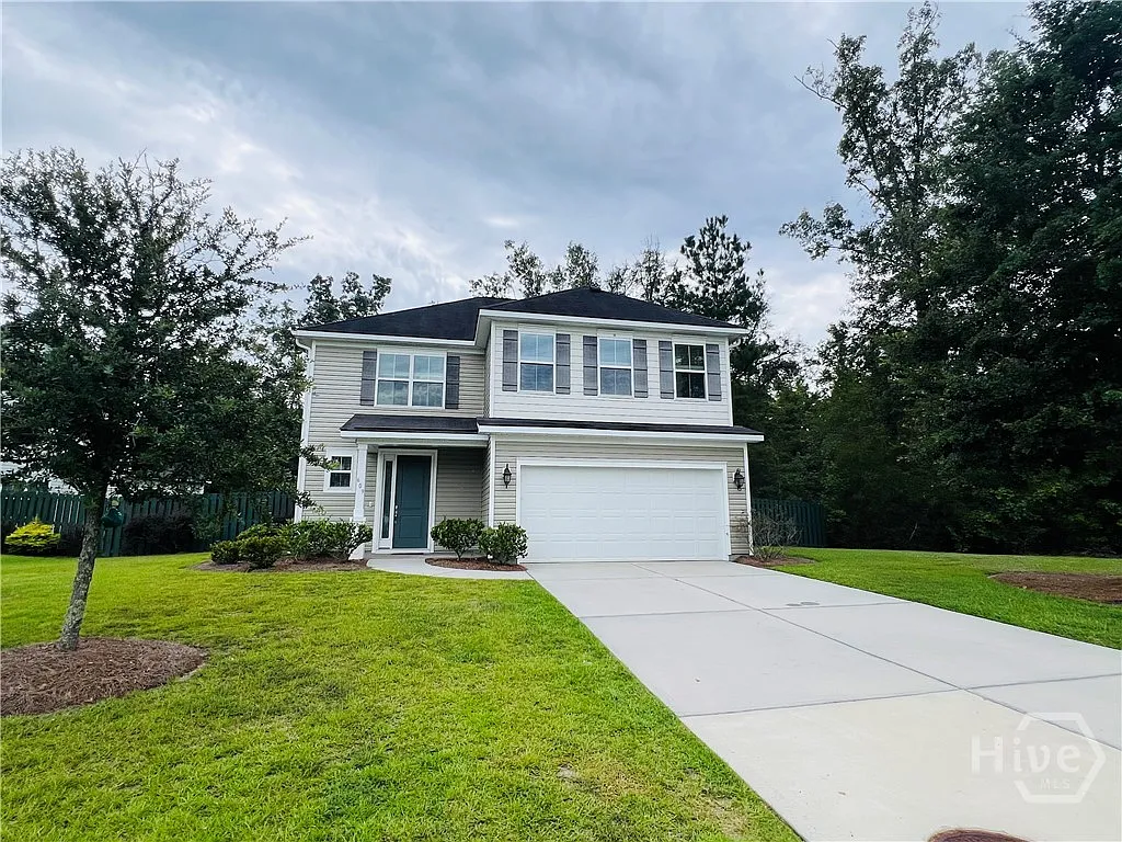 4 bed, 2.5 bath, 2172 sqft, $2,600 — Photo 1