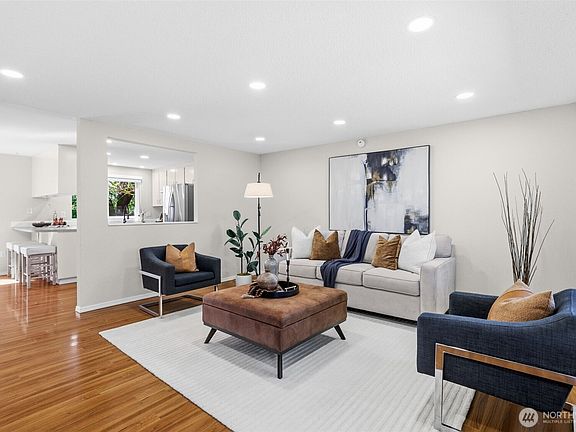 4th image of 224 224th Street SW