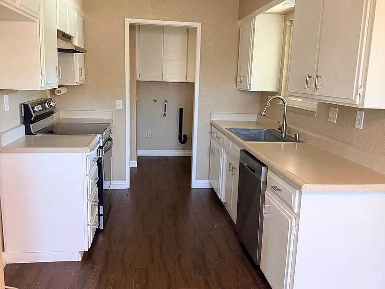 540 Sundance Ln — Photo 4